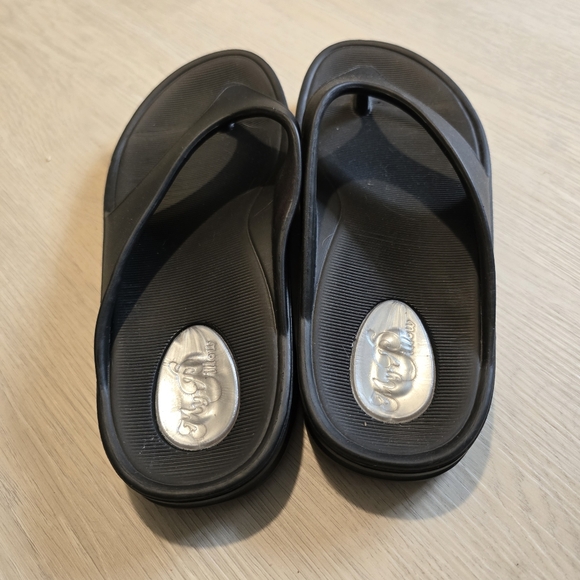 MyPillow Thong Sandals Mens 10 Black Super Soft Foam Impact Absorbant Durable - Picture 3 of 4